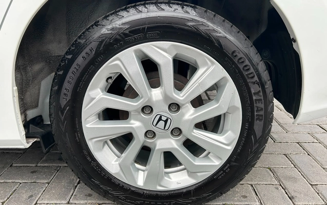 imagem-https://www.socarrao.com.br/sc-vehicle-images-prod/3171493/1786539912303-4ab5ff01-51a5-4fee-bd6a-cddc313aadf9.jpg