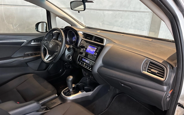 imagem-https://www.socarrao.com.br/sc-vehicle-images-prod/3171593/1788267621659-66cc912565e14f158411e1f323ea69ca_1786539301366.jpg