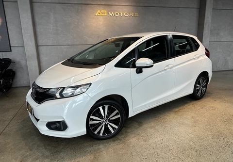 Honda Fit 2018 Branco — foto 1 de 3