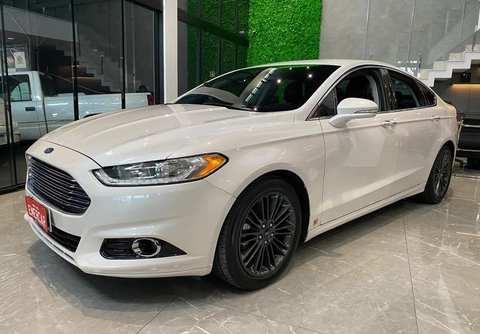 Ford Fusion 2014 Branco — foto 1 de 3