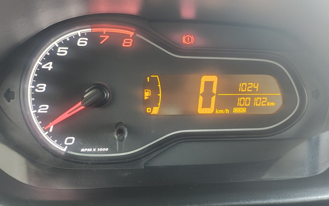 imagem-https://www.socarrao.com.br/sc-vehicle-images-prod/3171939/1786543610829-V2hhdHNBcHAgSW1hZ2UgMjAyNi0wOC0xMSBhdCAyMS4yNS4yNyAoMSkuanBlZw.jpeg