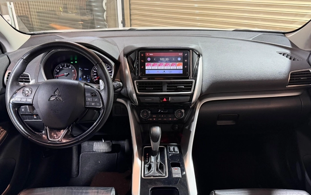 imagem-https://www.socarrao.com.br/sc-vehicle-images-prod/3172095/1786541208545-V2hhdHNBcHAgSW1hZ2UgMjAyNi0wOC0xMSBhdCAxMC4yNi4wMyAoMykuanBlZw.jpeg