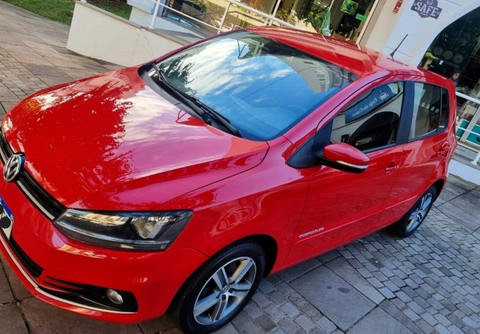 Volkswagen Fox 2015 Vermelho — foto 1 de 3