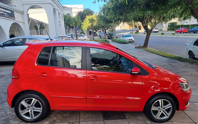 imagem-https://www.socarrao.com.br/sc-vehicle-images-prod/3172261/1786541547862-Rk9YNS5KUEc.JPG