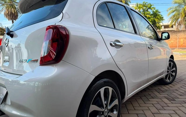 imagem-https://www.socarrao.com.br/sc-vehicle-images-prod/3172283/1789558744399-8367893_4_B_71b8322b44.jpeg
