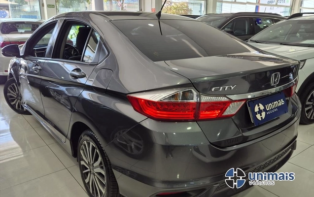 imagem-https://www.socarrao.com.br/sc-vehicle-images-prod/3172820/1786542685545-ab0d3283-ddf9-48e5-adb2-d083133016ce20260812092845.jpeg