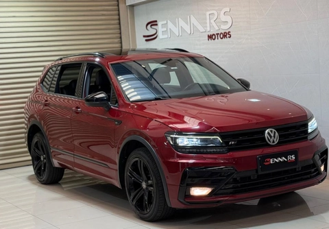 Volkswagen Tiguan 2018 Vermelho — foto 1 de 3