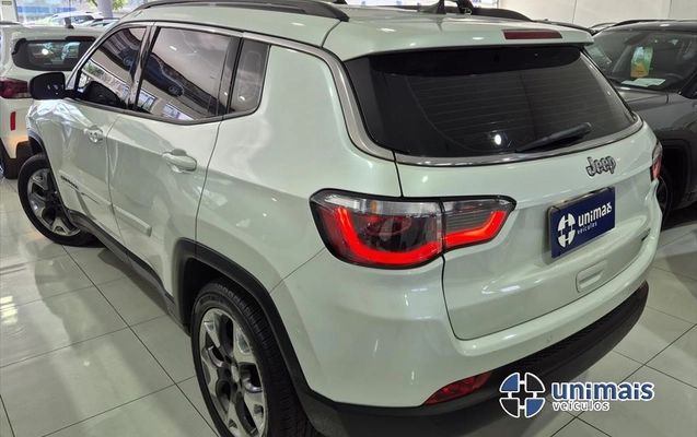 imagem-https://www.socarrao.com.br/sc-vehicle-images-prod/3172867/1786542748215-c561f2e7-90e5-4cce-adac-f2bc5ed9d61720260812093208.jpeg