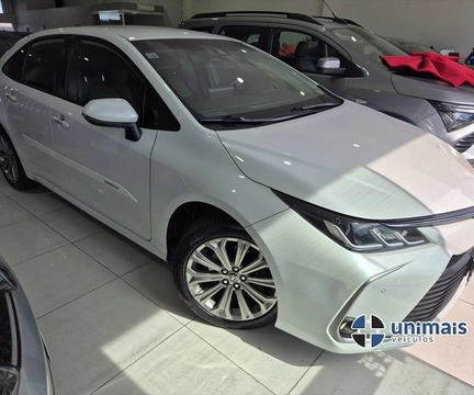 Toyota Corolla 2023 Branco — foto 1 de 3