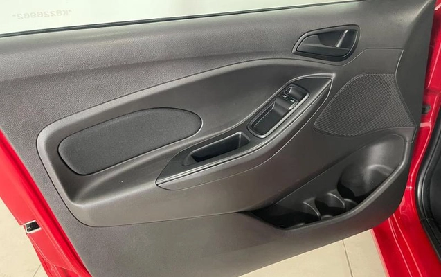 imagem-https://www.socarrao.com.br/sc-vehicle-images-prod/3172931/1790185547081-8364841_15_B_72b1997f26.jpeg