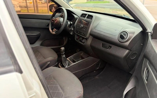 imagem-https://www.socarrao.com.br/sc-vehicle-images-prod/3172967/1789593520752-8269217_10_B_ef2ecf9d0a.jpeg