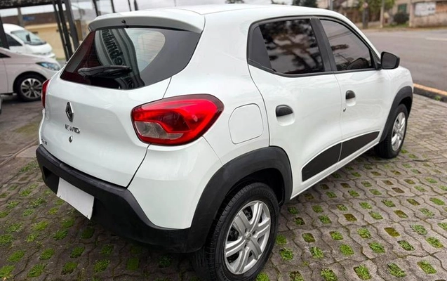 imagem-https://www.socarrao.com.br/sc-vehicle-images-prod/3172967/1789593520755-8269217_13_B_50dd4f09de.jpeg