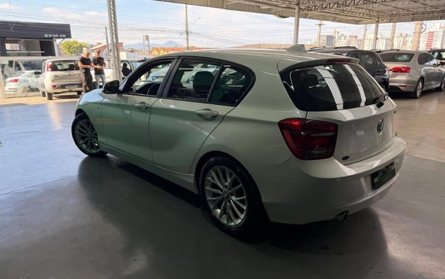 imagem-https://www.socarrao.com.br/sc-vehicle-images-prod/3173485/1788971700230-gb-99b768d.jpeg