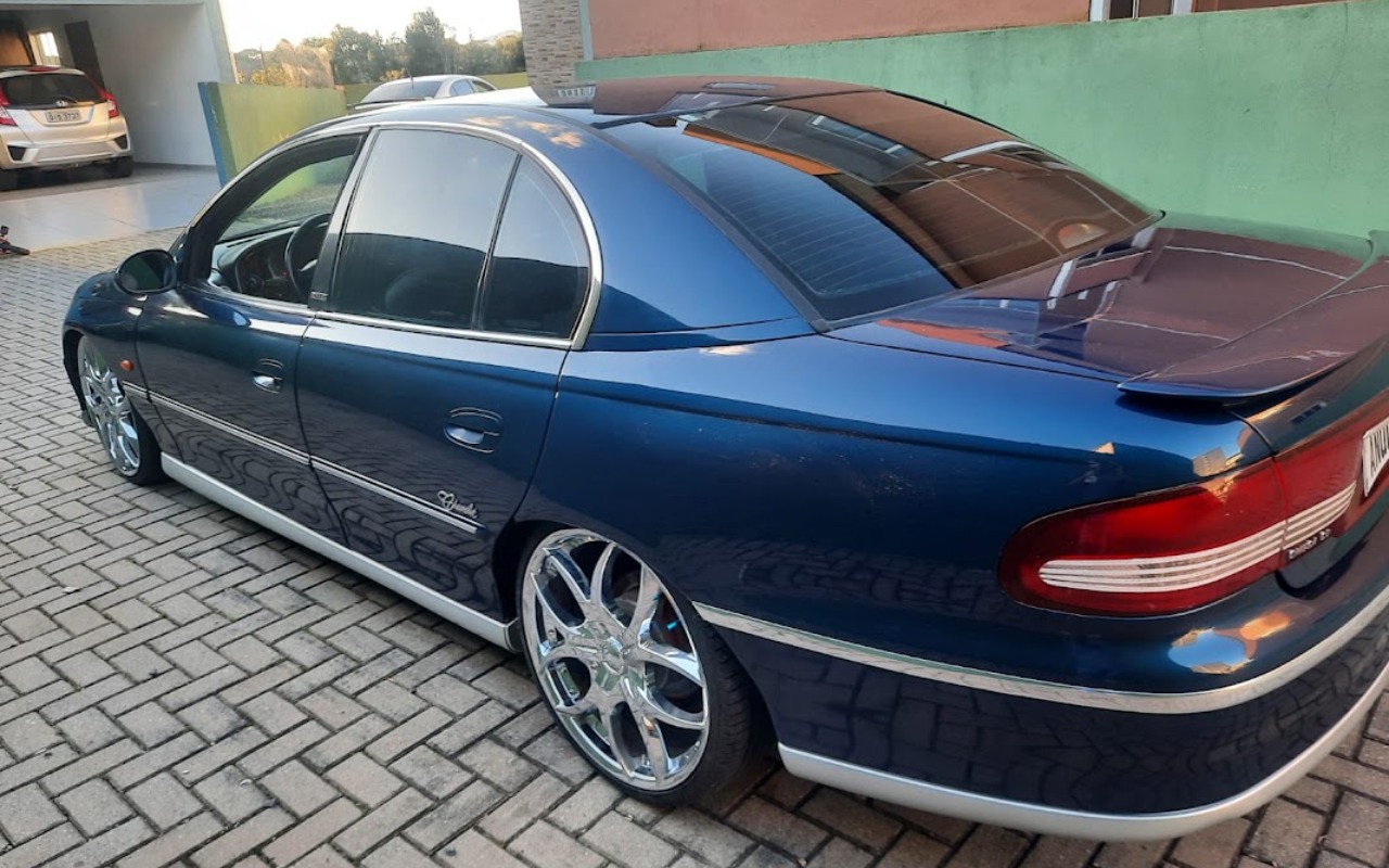 imagem-https://www.socarrao.com.br/sc-vehicle-images-prod/3173546/1786573077009-SU1HLTIwMjYwODEyLVdBMDA5Mi5qcGc.jpg