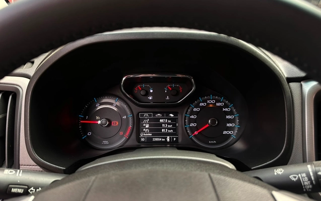 imagem-https://www.socarrao.com.br/sc-vehicle-images-prod/3174019/1786545238687-9838c5f5-ac70-4070-a0c5-c6630050e185.jpg