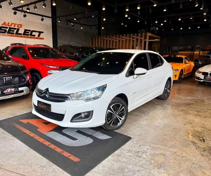 Citroën C4 Lounge 2018 Branco — foto 1 de 3