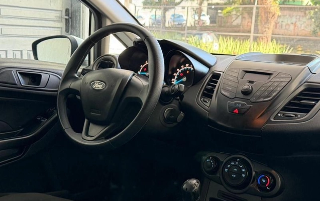 imagem-https://www.socarrao.com.br/sc-vehicle-images-prod/3174290/1789563526308-8369451_6_B_2cecd35e2f.jpeg