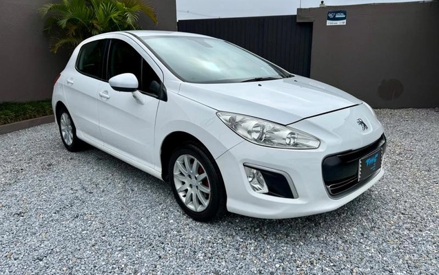 imagem-https://www.socarrao.com.br/sc-vehicle-images-prod/3174310/1786548867445-8372039_2_B_2c41d68dc4.jpeg