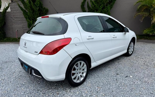 imagem-https://www.socarrao.com.br/sc-vehicle-images-prod/3174310/1786548867446-8372039_4_B_e4c8237714.jpeg