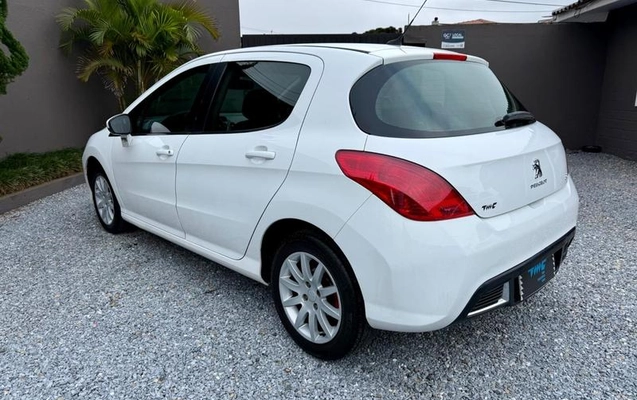 imagem-https://www.socarrao.com.br/sc-vehicle-images-prod/3174310/1786548867446-8372039_6_B_5570f77e02.jpeg