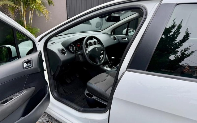 imagem-https://www.socarrao.com.br/sc-vehicle-images-prod/3174310/1786548867447-8372039_9_B_e19a04f7a9.jpeg