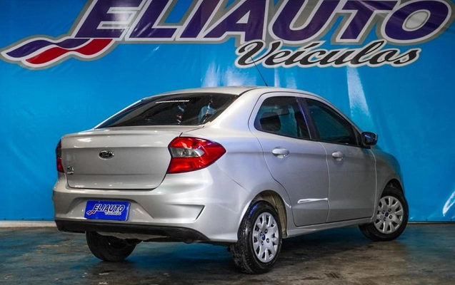 imagem-https://www.socarrao.com.br/sc-vehicle-images-prod/3174357/1788445611274-8348730_4_B_7f27a3fa78.jpeg