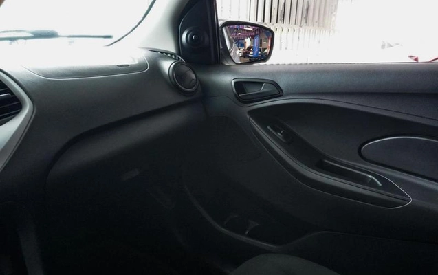 imagem-https://www.socarrao.com.br/sc-vehicle-images-prod/3174357/1788445611294-8348730_14_B_d8834e4d90.jpeg