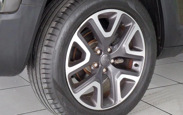imagem-https://www.socarrao.com.br/sc-vehicle-images-prod/3174929/1789565715835-8372168_23_B_bc12151cd3.jpeg