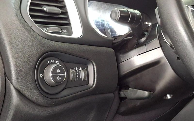 imagem-https://www.socarrao.com.br/sc-vehicle-images-prod/3174929/1789565715838-8372168_12_B_f90fc3b9be.jpeg