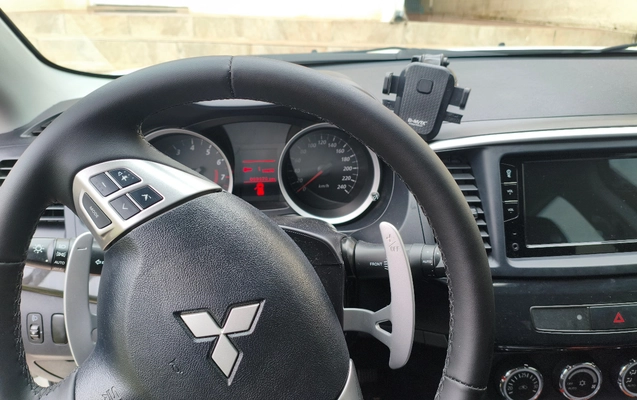 imagem-https://www.socarrao.com.br/sc-vehicle-images-prod/3175420/1786549565176-SU1HXzIwMjYwODExXzEwNTMxNS5qcGc.jpg