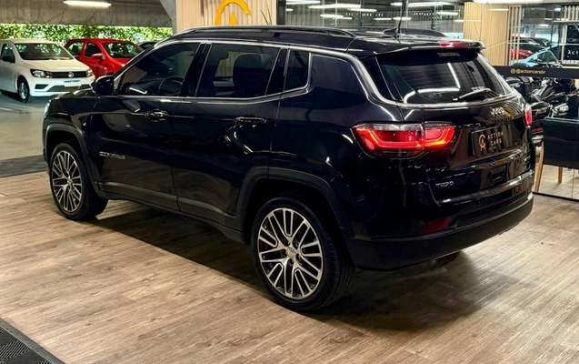imagem-https://www.socarrao.com.br/sc-vehicle-images-prod/3175509/1787319688767-srPzg6Lc0aVeHx9B3rGjikzhmSMvQnT7.jpg