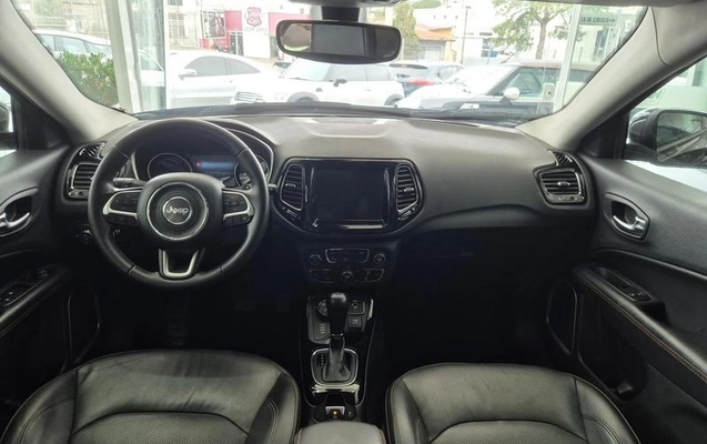 imagem-https://www.socarrao.com.br/sc-vehicle-images-prod/3175594/1789570419781-8314128_6_B_11cdac35df.jpeg