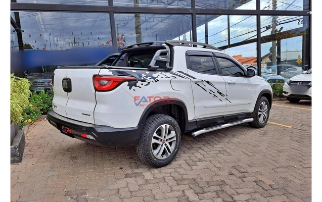 imagem-https://www.socarrao.com.br/sc-vehicle-images-prod/3175665/1786549775956-3d480a87f9b94254bc7b0cdd1da3854e_1782401072850.jpg
