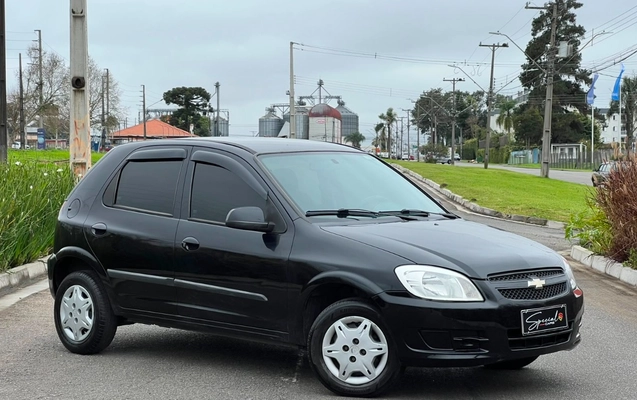 imagem-https://www.socarrao.com.br/sc-vehicle-images-prod/3175667/1786549790422-V2hhdHNBcHAgSW1hZ2UgMjAyNi0wOC0xMiBhdCAxMS4yMi4xNyAoMikuanBlZw.jpeg