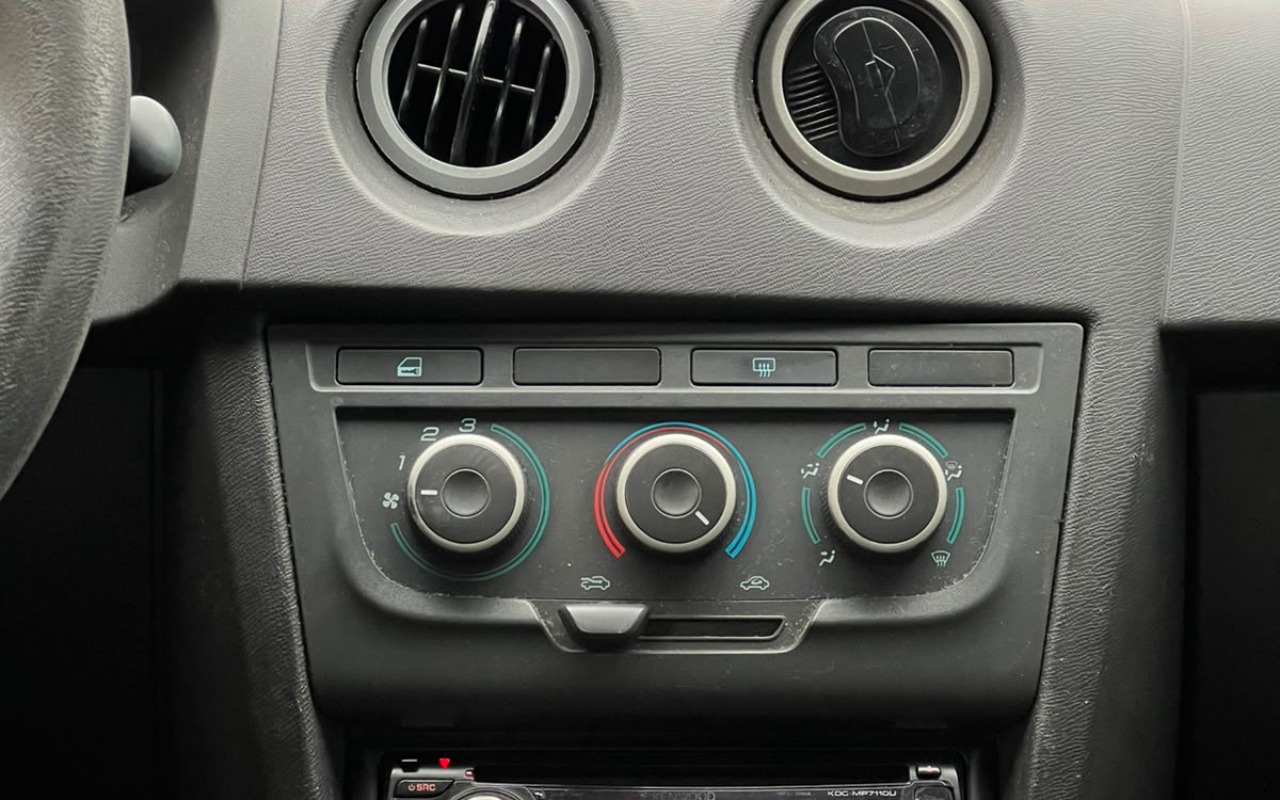 imagem-https://www.socarrao.com.br/sc-vehicle-images-prod/3175667/1786549791462-V2hhdHNBcHAgSW1hZ2UgMjAyNi0wOC0xMiBhdCAxMS4yMi4yMCAoMikuanBlZw.jpeg