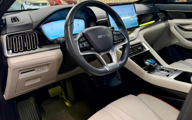 imagem-https://www.socarrao.com.br/sc-vehicle-images-prod/3176155/1788463434616-UzmbSx3baLNv6lGOrHK4nWlVH9Vyht7K.jpg