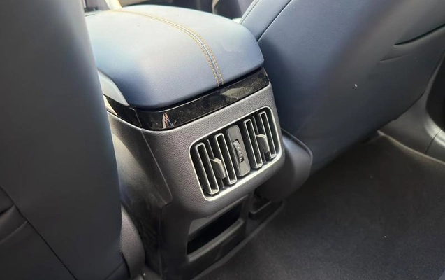 imagem-https://www.socarrao.com.br/sc-vehicle-images-prod/3176509/1789671884042-8372171_5_B_842322f30f.jpeg