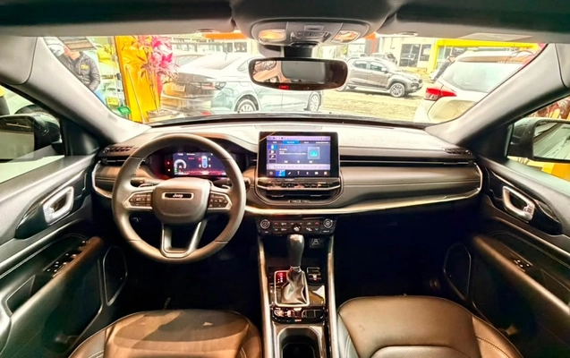 imagem-https://www.socarrao.com.br/sc-vehicle-images-prod/3176538/1788456047748-69c3e309-7111-4c5c-81d4-e39684b2dddc.jpg