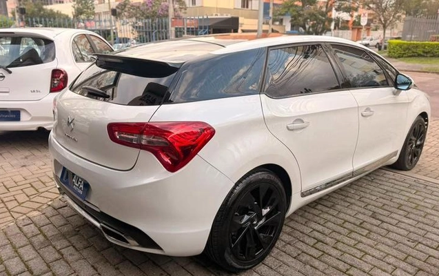 imagem-https://www.socarrao.com.br/sc-vehicle-images-prod/3176576/1786652418087-8371924_5_B_2186ede1ee.jpeg