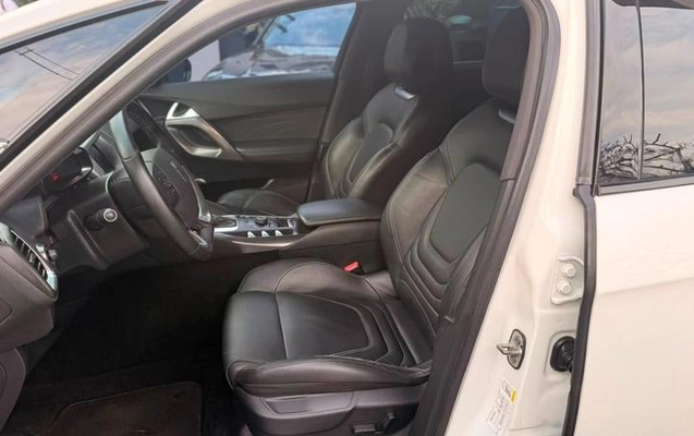 imagem-https://www.socarrao.com.br/sc-vehicle-images-prod/3176576/1786652418094-8371924_10_B_f3b38daa75.jpeg