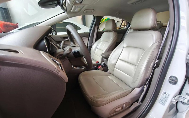 imagem-https://www.socarrao.com.br/sc-vehicle-images-prod/3177278/1787167438067-8343120_13_B_6e6f2f7f84.jpeg