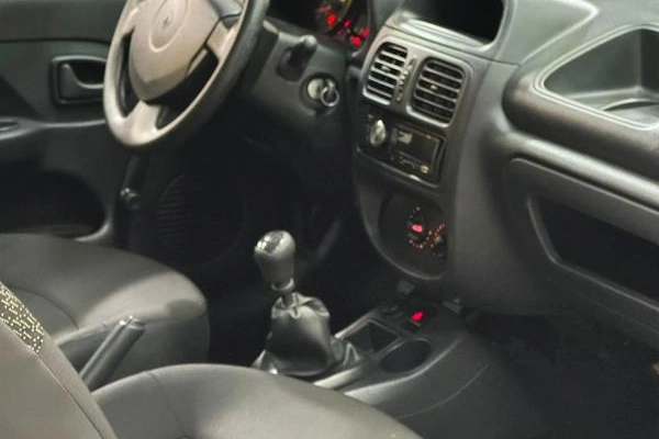 imagem-https://www.socarrao.com.br/sc-vehicle-images-prod/3177445/1789160709182-8364704_7_B_59f85d43db.jpeg