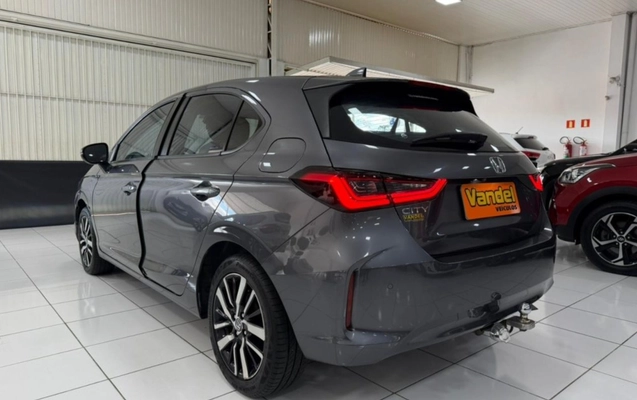 imagem-https://www.socarrao.com.br/sc-vehicle-images-prod/3177644/1786555215932-MjAyNl8wNV8xOF8xN18zOF8xMy5qcGc.jpg