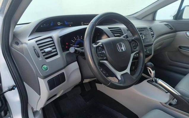 imagem-https://www.socarrao.com.br/sc-vehicle-images-prod/3177946/1787600987901-8368723_16_B_0156f3ab8d.jpeg