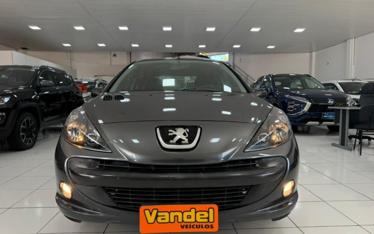 imagem-https://www.socarrao.com.br/sc-vehicle-images-prod/3177958/1786555908892-MjAyNl8wNV8wN18xNF8wM18yOC5qcGc.jpg