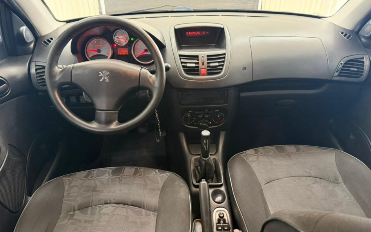 imagem-https://www.socarrao.com.br/sc-vehicle-images-prod/3177958/1786555909482-MjAyNl8wNV8wN18xNF8wM180NS5qcGc.jpg