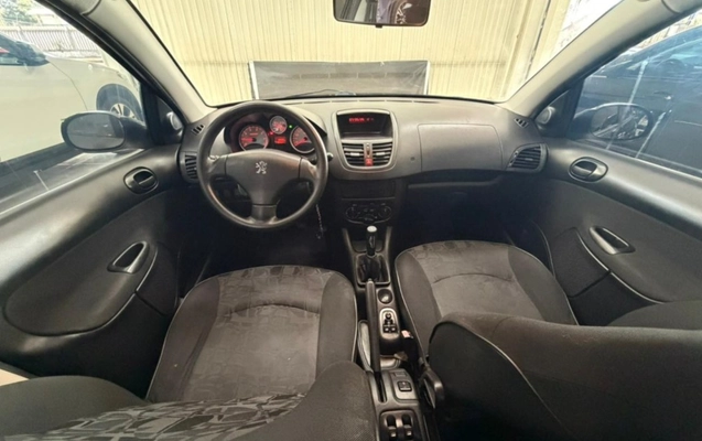 imagem-https://www.socarrao.com.br/sc-vehicle-images-prod/3177958/1786555909667-MjAyNl8wNV8wN18xNF8wM181MS5qcGc.jpg