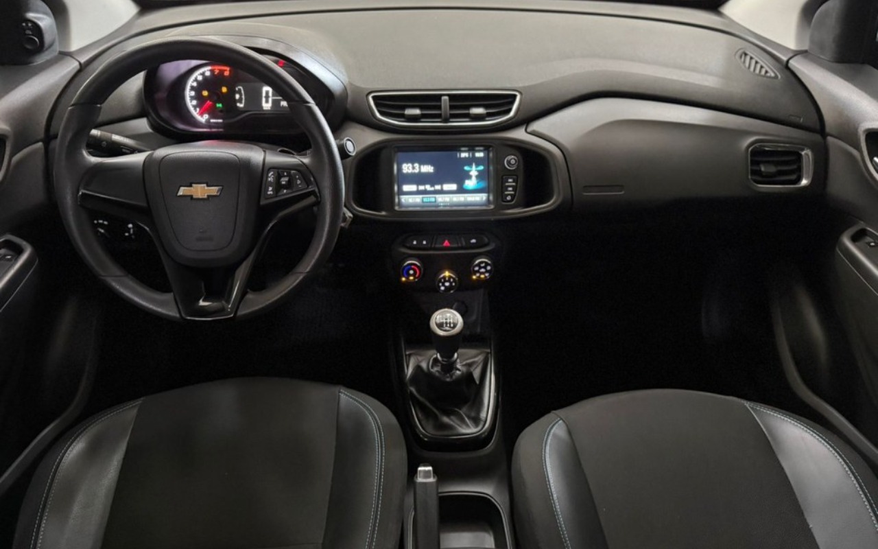 imagem-https://www.socarrao.com.br/sc-vehicle-images-prod/3178496/1786557012868-MjAyNl8wM18xNl8xNF8yMF81MS5qcGc.jpg