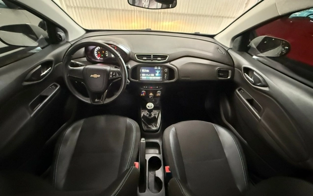 imagem-https://www.socarrao.com.br/sc-vehicle-images-prod/3178496/1786557013047-MjAyNl8wM18xNl8xNF8yMF80OC5qcGc.jpg