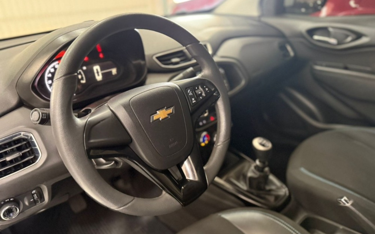 imagem-https://www.socarrao.com.br/sc-vehicle-images-prod/3178496/1786557013161-MjAyNl8wM18xNl8xNF8yMF81NC5qcGc.jpg